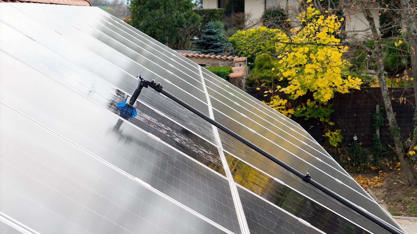Nettoyage de panneaux solaires