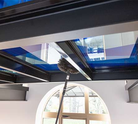 Nettoyage de poussière en hauteur